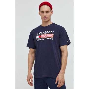 Tommy Jeans tricou din bumbac culoarea albastru marin, cu imprimeu