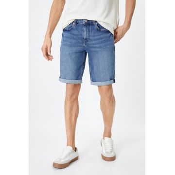 Blugi scurti cu aspect usor decolorat - Albastru