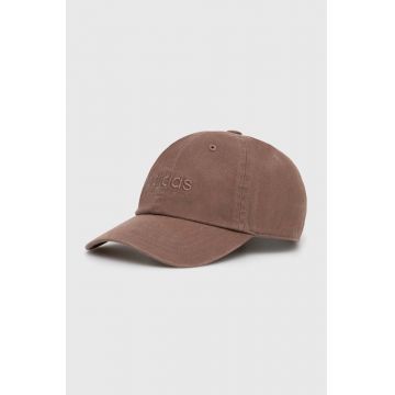 adidas șapcă de baseball din bumbac culoarea maro, neted, IX8015