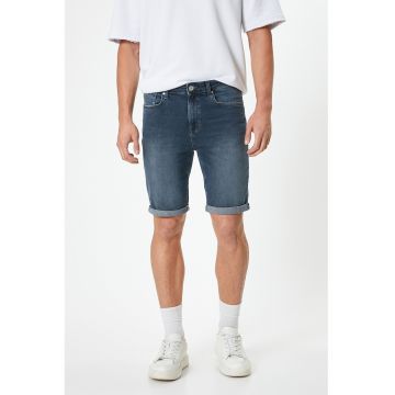 Blugi scurti slim fit