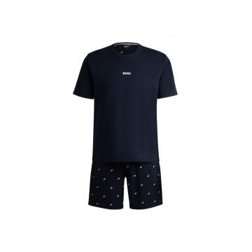 Pijama cu pantaloni scurti si logo discret