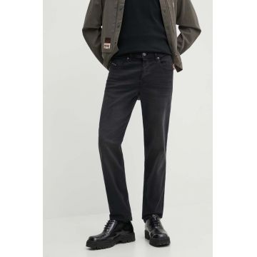 Diesel jeansi 2023 D-FINITIVE L.34 PANTALONI barbati A10231.0KIAJ