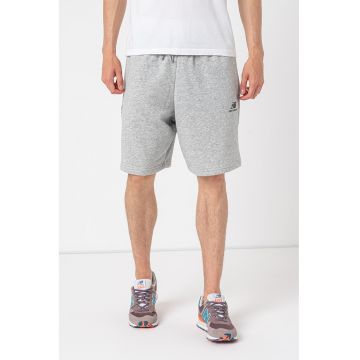 Pantaloni scurti cu talie ajustabila
