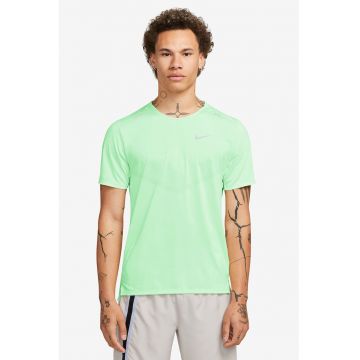 Tricou cu tehnologie Dri-Fit pentru alergare Rise 365