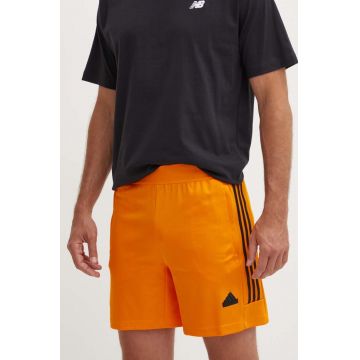 adidas pantaloni scurti Tiro barbati, culoarea portocaliu, IY4491