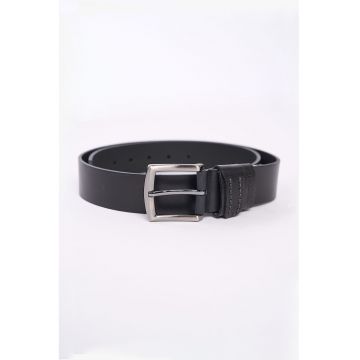 Curea de piele cu logo stantat