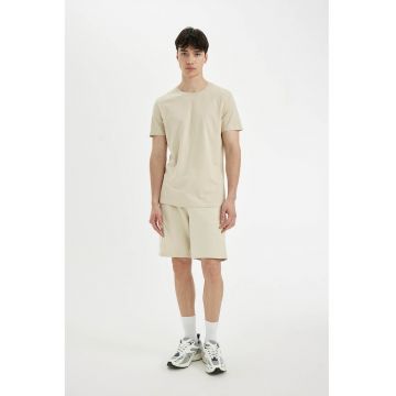 Pantaloni scurti cu snur si buzunare laterale