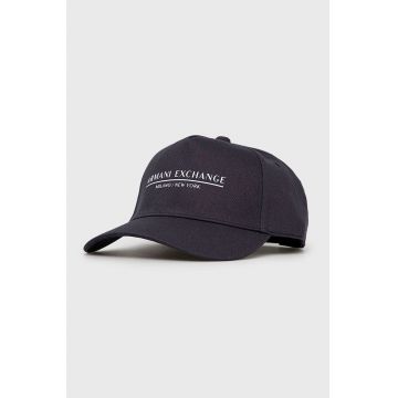 Armani Exchange șapcă din bumbac culoarea albastru marin, cu imprimeu