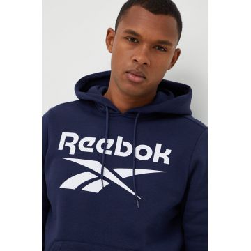 Reebok bluza barbati, culoarea albastru marin, cu imprimeu