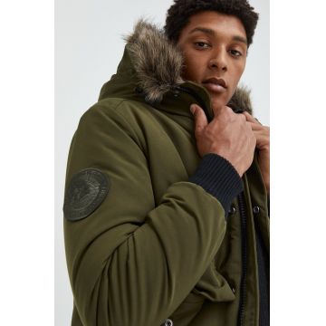 Superdry geaca barbati, culoarea verde, de iarna