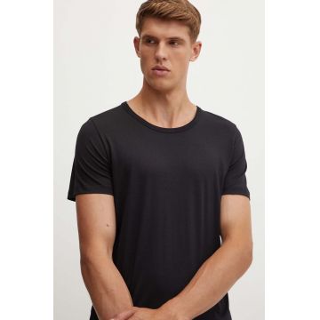 CDLP tricou barbati, culoarea negru, neted, MTO016210201 CDLP tricou barbati, culoarea negru, neted, MTO016210201