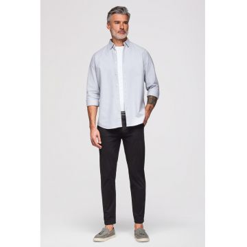 Pantaloni cu croiala conica si buzunare laterale - Negru