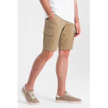 Pantaloni scurti cargo din amestec de bumbac cu buzunare multiple - Bej