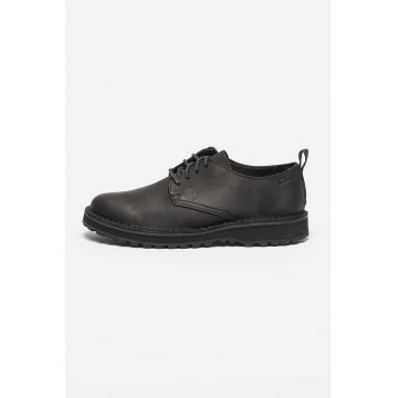 Pantofi de piele cu logo discret Pantofi de piele cu logo discret