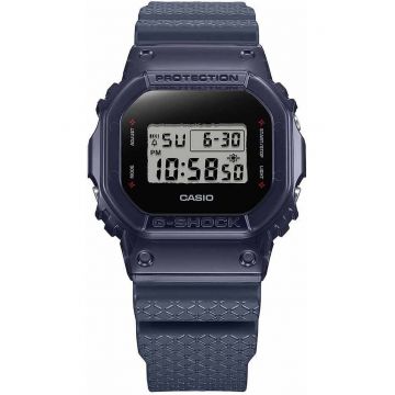 Ceas barbati DW-5600NNJ-2ER -  Cauciuc/Silicon - Quartz - LCD - Albastru