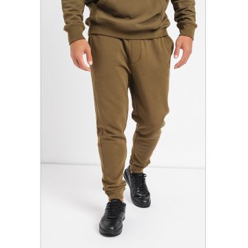 Pantaloni de trening cu buzunare laterale si snur