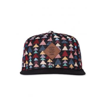 Sapca cu model geometric