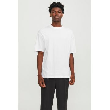 Tricou uni cu decolteu la baza gatului