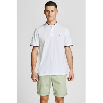 Tricou din bumbac organic cu fenta cu nasturi Paulos