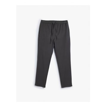 Pantaloni de trening cu snur de ajustare in talie
