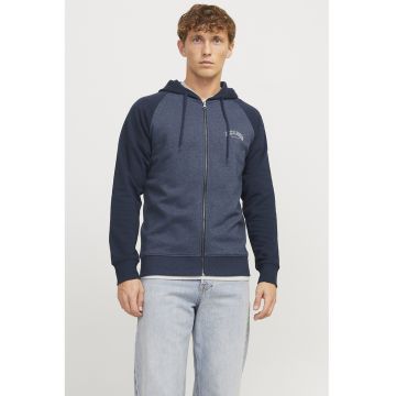 Hanorac cu maneci raglan