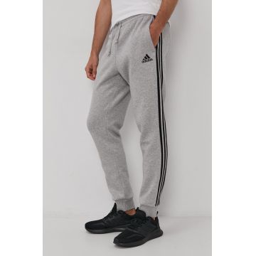 Adidas Pantaloni GK8824 bărbați, culoarea gri, material neted