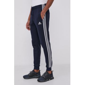 Adidas Pantaloni GM1090 bărbați, culoarea albastru marin, material neted