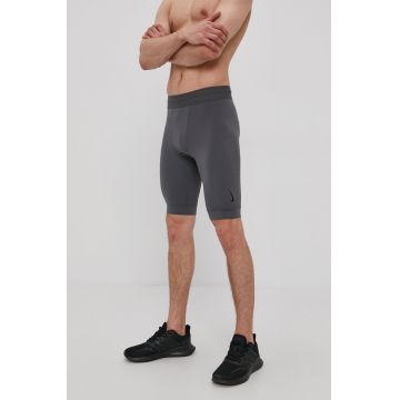 Nike Pantaloni scurți bărbați, culoarea gri