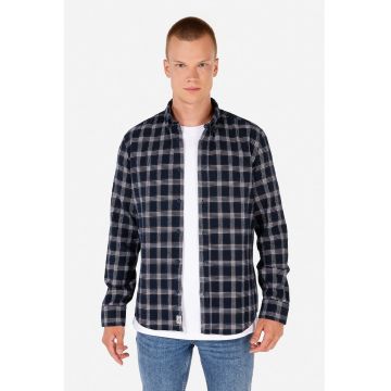 Camasa cu maneci lungi si model in carouri Camasa cu maneci lungi si model in carouri