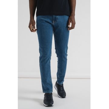 Pantaloni de trening conici cu snur pentru ajustare