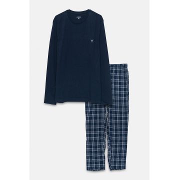 Pijama lunga din bumbac cu model cu carouri