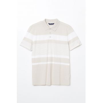 Tricou polo cu model in dungi