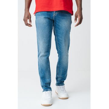 Blugi slim-fit