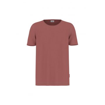 Tricou cu decolteu la baza gatului si model uni - Rosu
