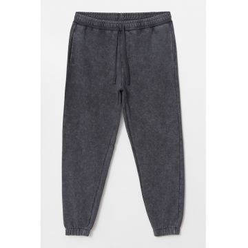 Pantaloni de trening cu snur de ajustare si buzunare laterale