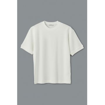 Tricou cu decolteu la baza gatului si model uni