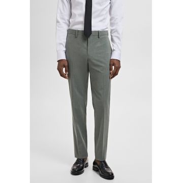Pantaloni super slim cu pliuri