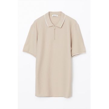 Tricou polo cu fenta cu fermoar