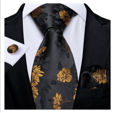 Set cravata neagra cu auriu + batista + butoni - matase - model 156
