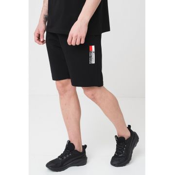 Pantaloni de trening scurti cu snur de ajustare