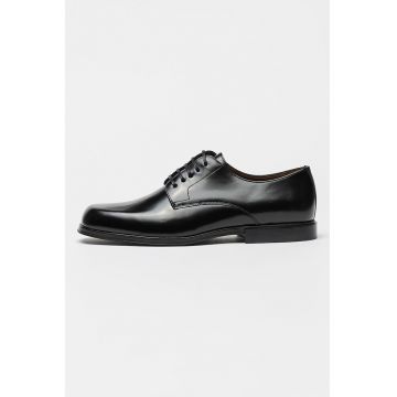 Pantofi uni de piele