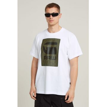 Tricou cu decolteu la baza gatului de bumbac organic cu logo