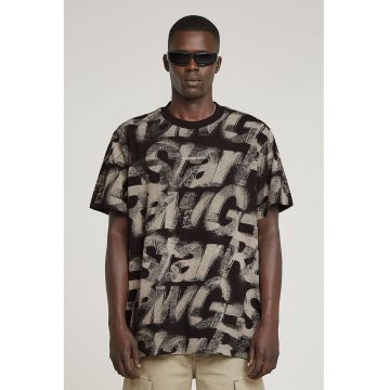 Tricou de bumbac organic cu logo supradimensionat