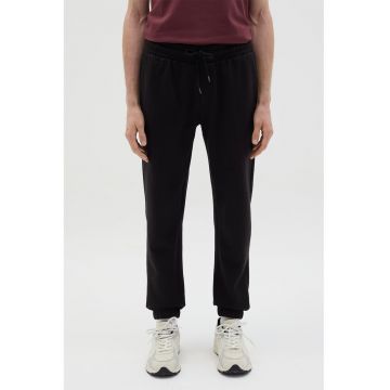 Pantaloni de trening din amestec de bumbac cu buzunare