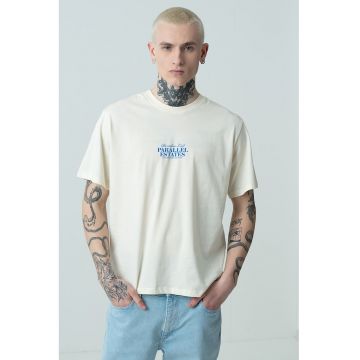 Tricou de bumbac cu decolteu la baza gatului - imprimeu grafic si text