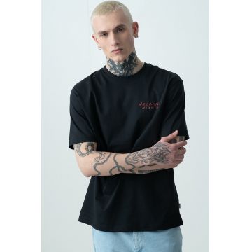 Tricou de bumbac organic cu model grafic