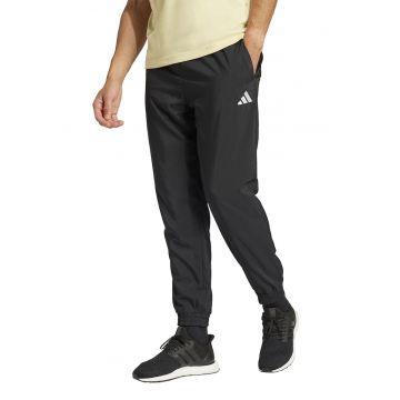 Pantaloni de trening Essentials Stanford