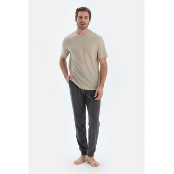 Pijama cu buzunare laterale