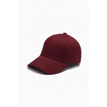Sapca ajustabila cu model uni