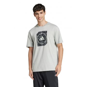 Tricou cu decolteu la baza gatului si imprimeu logo